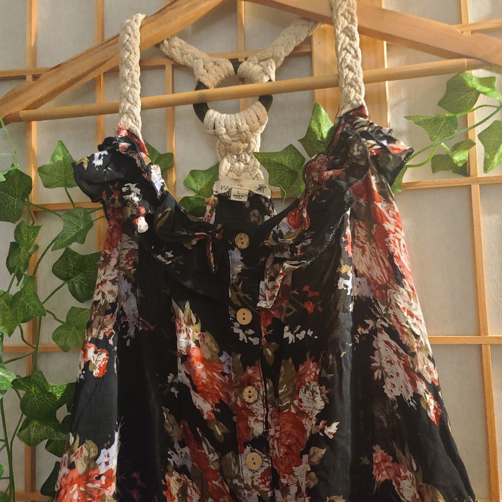 Floral Romper size Large Jumiors